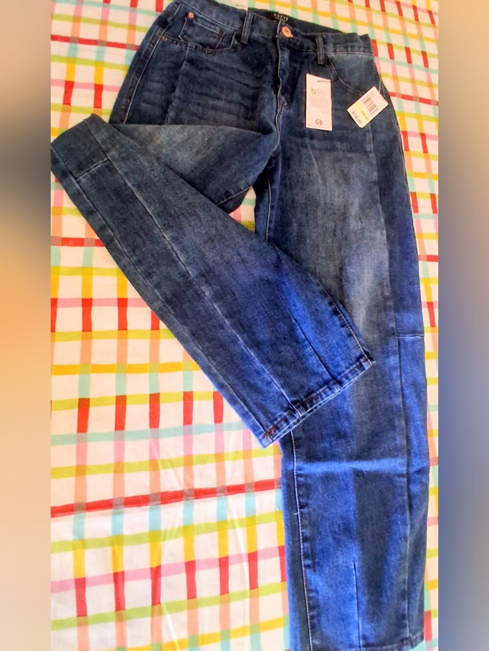 NWT Royalty For Me Brand Ladies Blue Jeans, Sz 6 , 29" waist. MSRP $52.